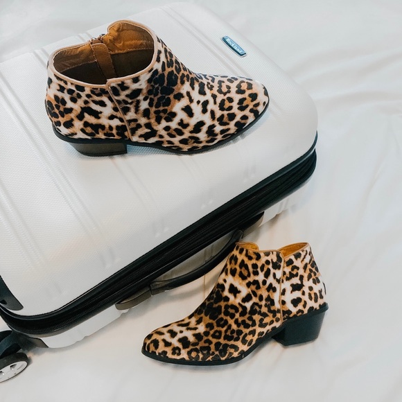 Chadwicks Shoes - Chadwick’s Velvet Leopard Print Ankle Bootie